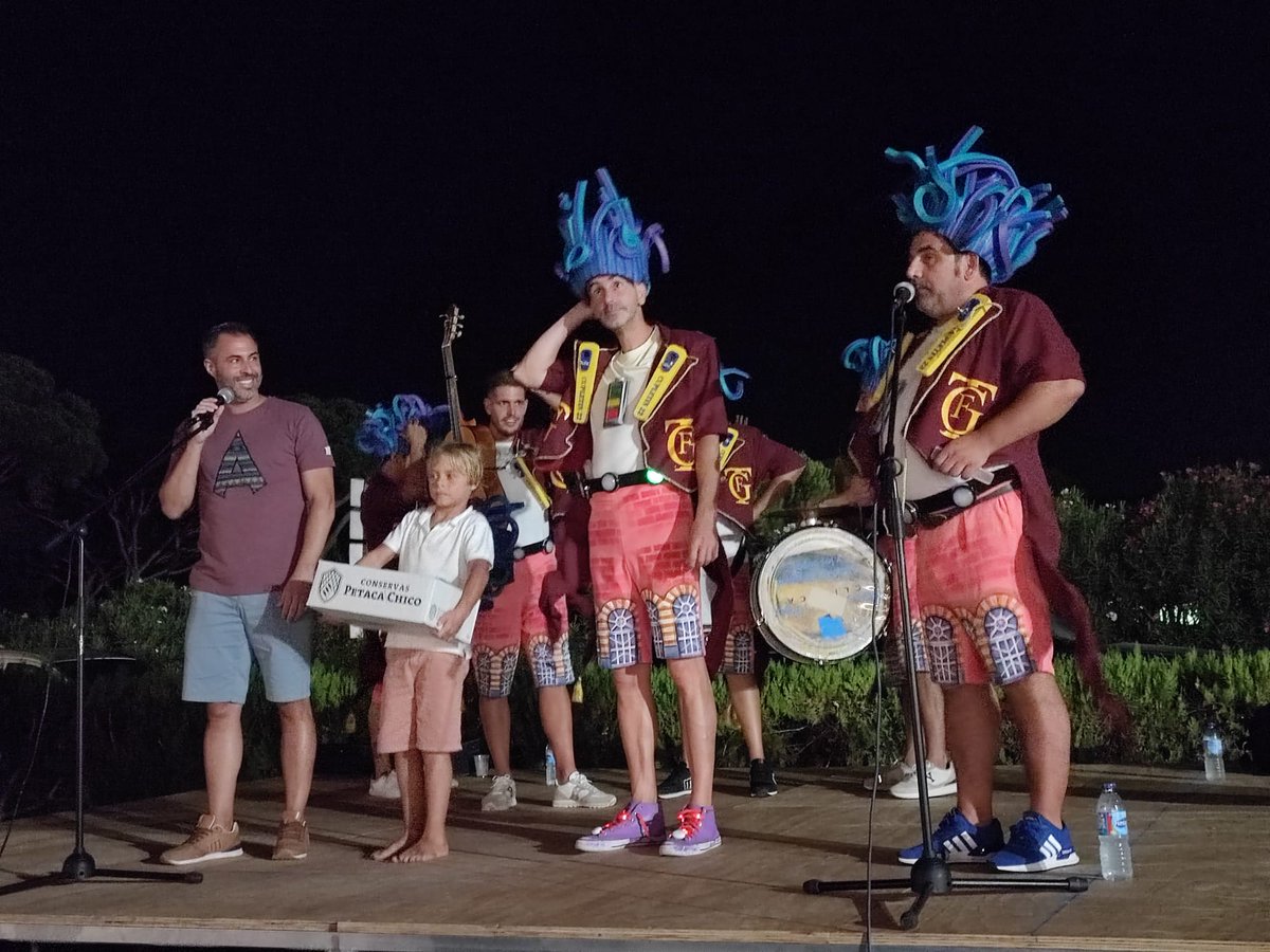 Los COAC TOYS, con autoria de letra y música, además de dirección, de Miguel Choza, en la I Gala de Carnaval <a href="/IlusionesRosar1/">Ilusiones Rosario Cogolludo</a>

Risas, ingenio y diversión con el arte de estos CHIRIGOTEROS.

¡GRACIAS! <a href="/chirichoza/">Chirigota del Choza</a> 😘
por vuestra solidaridad y colaboración 💜

¡GRACIAS! @petacachico