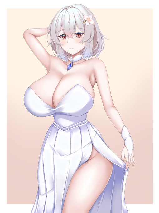 実は太もも見せてます https://t.co/TuK7I2boQf 