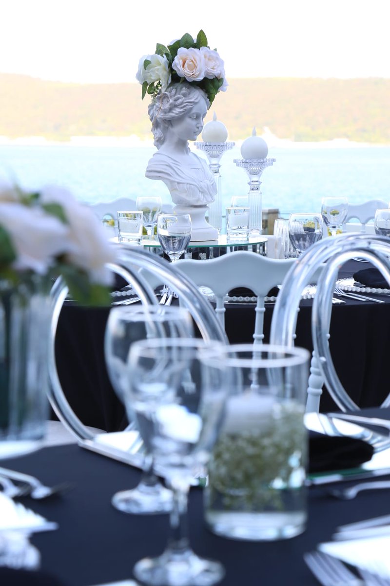 ve_bogazici's tweet photo. Sizler için yenilenmeye devam ediyoruz..

Hayal ile Gerçeğin Görkemli Buluşmasına Davet Ediyoruz.

VE Hotels Boğaziçi
Tarabya /İSTANBUL
Tel:0543 845 29 28

@vehotels @vilayetler 
#hotel #organizasyon #düğün #davet #wedding #konaklama https://t.co/ZRqdIvJ2kY