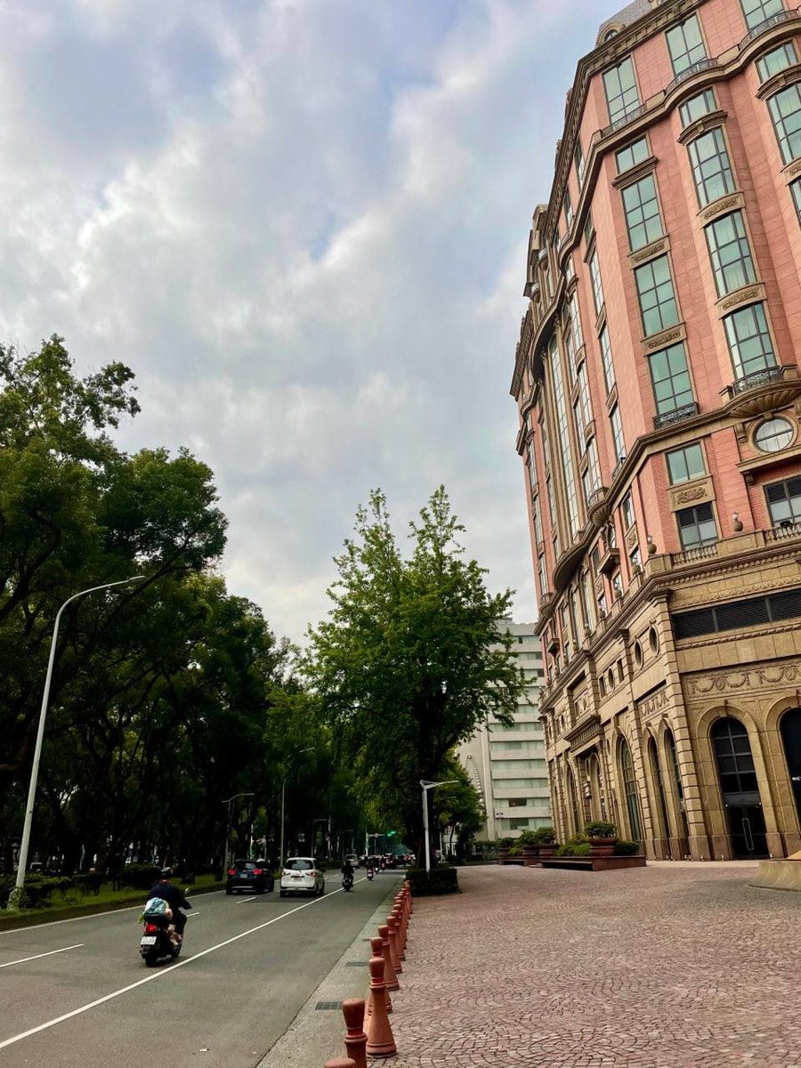 fhenhdl's tweet image. When you really matter to someone, that person will always make time for you. No excuses, no lies, and no broken promises