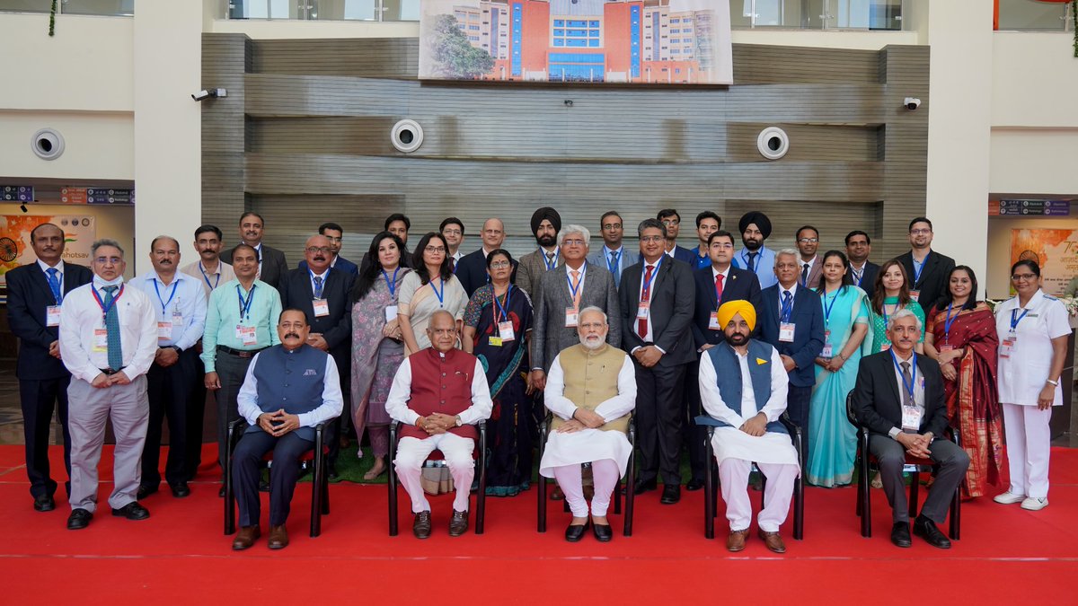 DAEIndia's tweet photo. #TataMemorialCentre, the primary healthcare arm of DAE, has been playing a key role in providing global standard cancer care via Homi Bhabha Cancer Hospital in Sangrur, established in 2105, which caters to about 6000 patients every year. 4/4
#AzadiKaAmritMahotsav #AtomsForHealth https://t.co/RW7zVM2eep