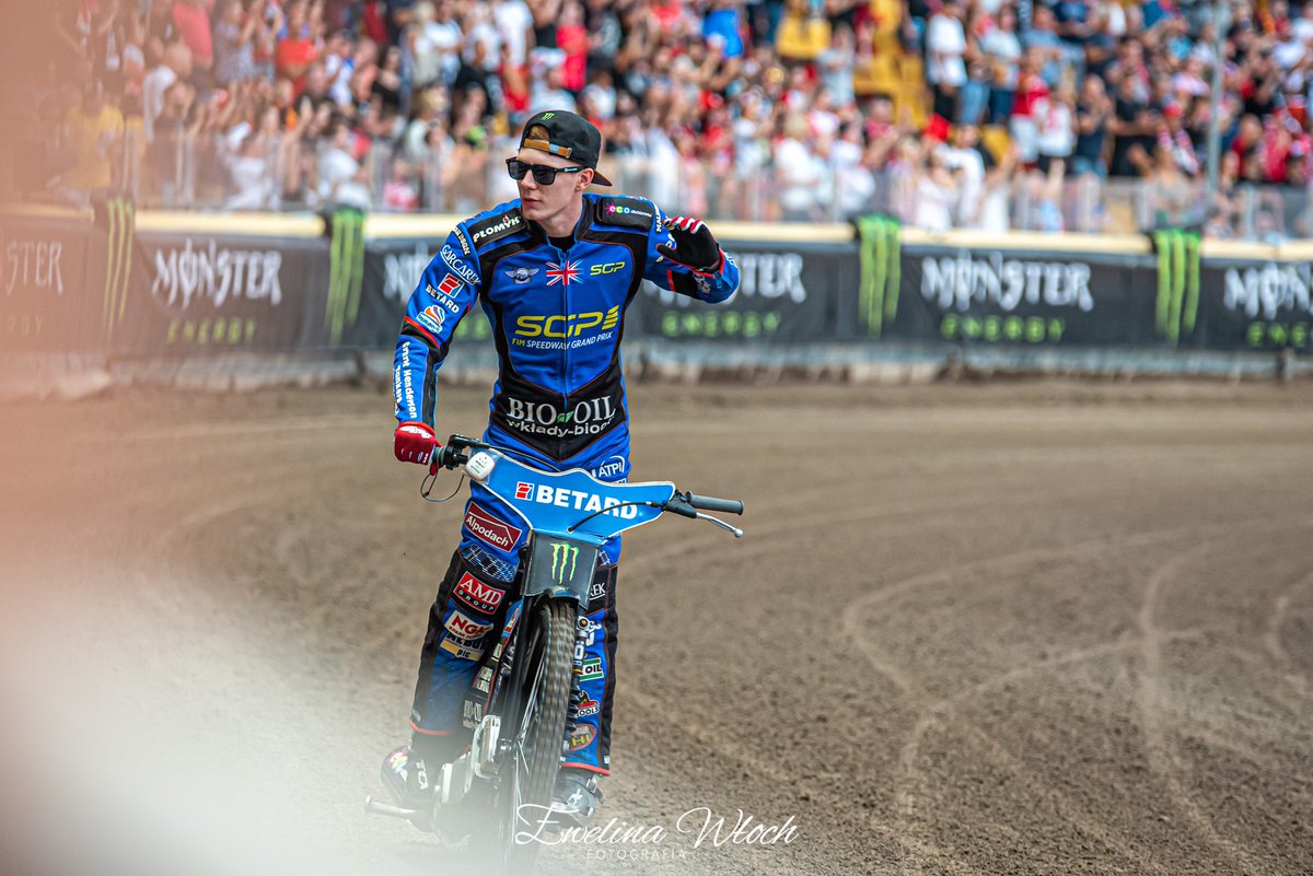 ewelinawloch's tweet photo. To był jego wieczór 🔥 Kilka 📸 zwycięzcy #WroclawGP 🏆 @DanBewley
Pełna galeria wkrótce... ⏳ @SpeedwayGP #FIMSpeedwayGP https://t.co/sYrhFxqEit