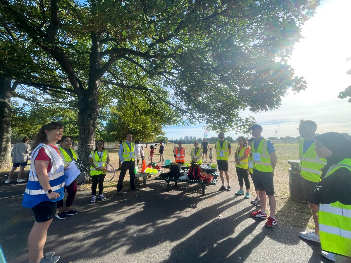 Burgessjuniors's tweet photo. Magic milestones! 🪄

Today we celebrated two half marathons from our super junior parkrunners! 💫 

We cheered on Petra for volunteering 💯 times, and Marcela for volunteering 50 times! Thank you both for everything you do for Burgess junior parkrun and @burgessparkrun 🧡 https://t.co/ZLdWVit56J