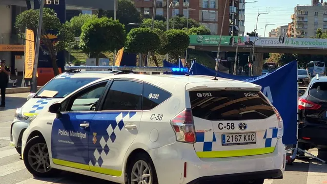 3CatInfo's tweet photo. Mor una dona atropellada en un pas de vianants al centre de Terrassa https://t.co/c3Pz0EDgdA https://t.co/oqxHLMBtBp