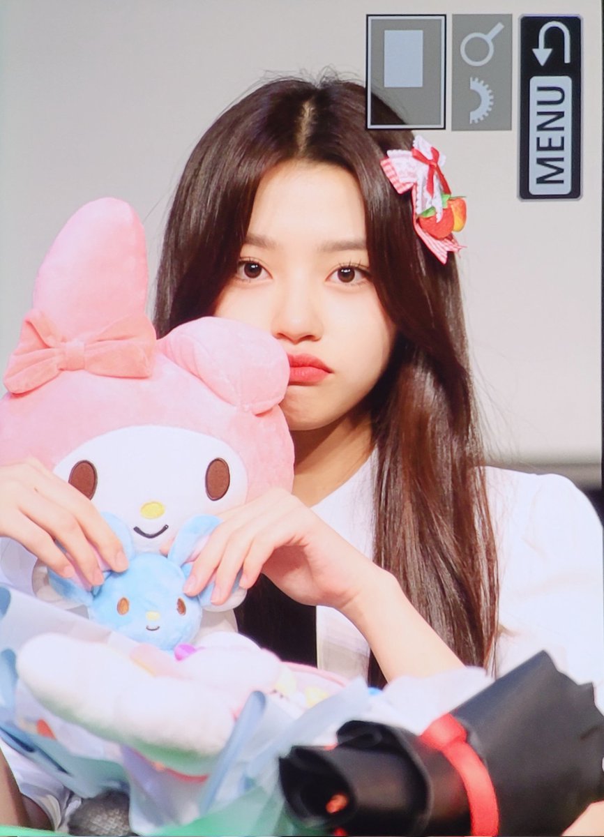 Record0428's tweet photo. 220828

#첫사랑 #CSR #두나 #DUNA https://t.co/4pfPxShZDC