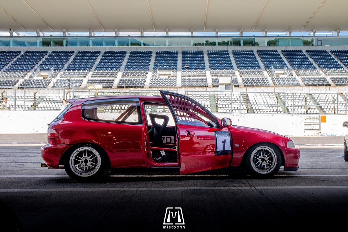 mistbahn's tweet photo. HONDA ONEMAKE CHAMPION CUP RACE Rd.3
at Suzuka International Circuit
Aug-24 2022
#HondaOneMakeChampionCupRace #ホンダワンメイクチャンピオンカップレース #ゼロファイター #HondaCivic #EG6 #EK9 #N1Civic #Carmakeacross #WharpRacing #瞬間移動 #GetwildRacing https://t.co/tAZdLPKfxs
