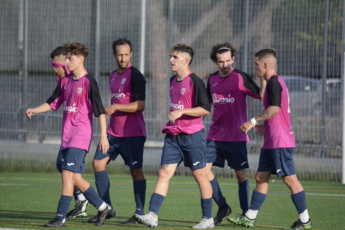 UDVistaAlegre's tweet photo. 📸 Imágenes del partido entre #UDVA 🆚 @uesitges B por @ricard0olaya0gaudes. https://t.co/ByiBh7075P