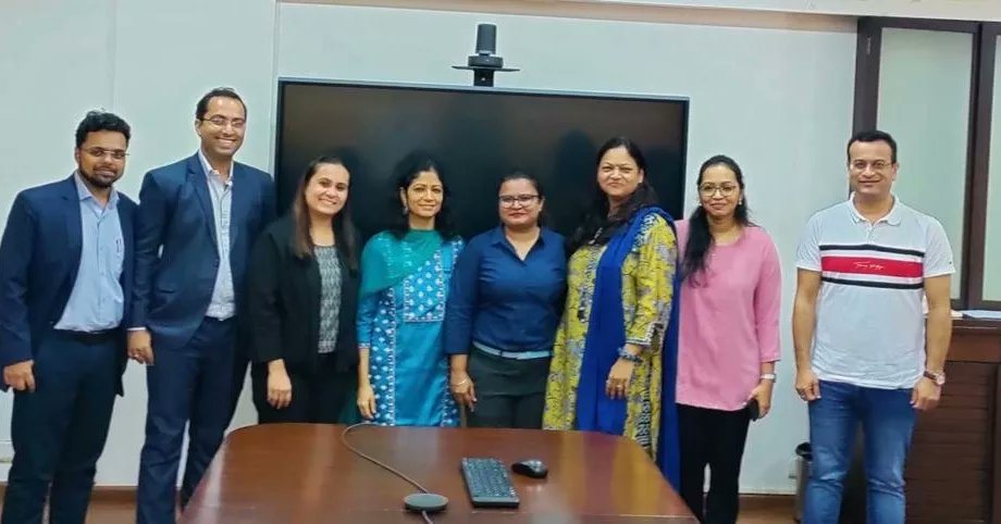 SiescomsNerul's tweet photo. The PGDM Pharmaceutical Management and PGDM Biotechnology students' summer internship program viva was conducted without a hitch, and the SIES School of Business Studies would like to thank all the panelists and the organizing team for that.
 
#SIESCOMS #SIESSBS #SIP
#Panelists https://t.co/h3xCs3V05J