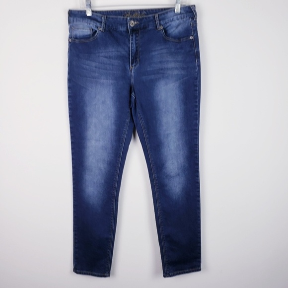 So good I had to share! Check out all the items I'm loving on <a href="/Poshmarkapp/">Poshmark</a> #poshmark #fashion #style #shopmycloset #sally #amazon #buffalojeans: posh.mk/77KSWxVhRsb