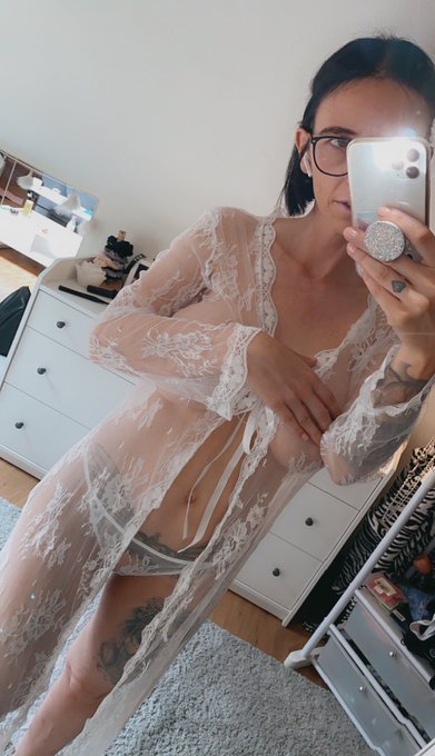 Bekomm ich ein &bdquo;hallo&ldquo; ? https://t.co/dK3d34t8Zu<a href="/tag/big7"class="tags"><span>#big7</span></a><a href="/tag/mdh"class="tags"><span>#mdh</span></a><a href="/tag/fototime"class="tags"><span>#fototime</span></a>