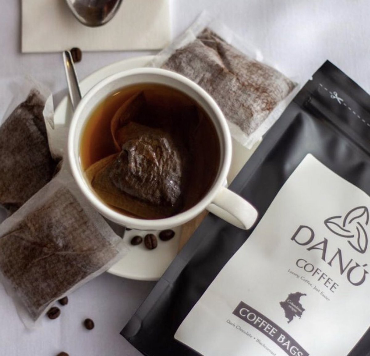 DanuCoffeeCo's tweet photo. ☕️Happy Sunday☕️ 

It’s time for a real coffee and in a bag.

They save you time, effort and so much hassle without cleanup of coffee grinds and also are fully compostable and sustainable 🍃

#DanuCoffee #Irish #Coffeeinabag #coffee #coffeetime https://t.co/S1dBeBNhh4
