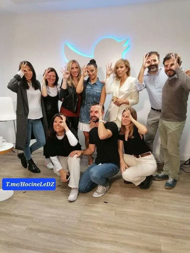 BenZ 💥 on Twitter "Twitter censorship team in the boardroom."