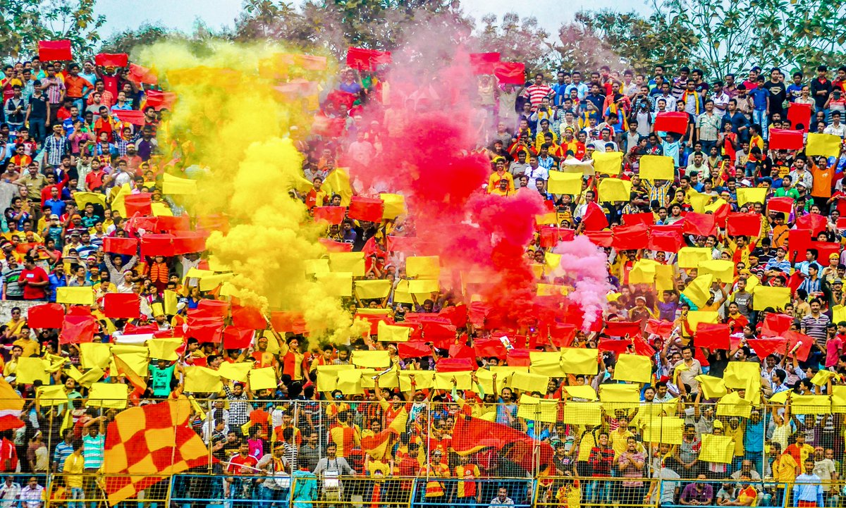 eastbengal_fc's tweet photo. Can't wait to see all of you, #TorchBearers! 🫡🔴🟡

বিপক্ষ সাবধান! আজ গ্যালারি কাঁপাতে আসছে আমাগো সমর্থকরা! 🔥

#JoyEastBengal #EmamiEastBengal #KolkataDerby #DurandCup #EEBATKMB https://t.co/iiU5RoHH7Q