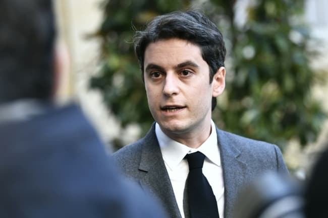 BFMTV's tweet photo. 🔴 EN DIRECT
Vers des coupures d'électricité et de gaz cet hiver? Pour Gabriel Attal, les Français doivent "se préparer à des tensions"
https://t.co/l1dEqxr0eB https://t.co/nmm1gh4yXS