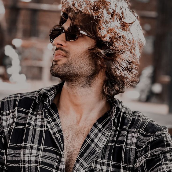 No matter what we always love you and support you stay strong dear one...everything is going to be fine 
<a href="/TheDeverakonda/">Vijay Deverakonda</a> 
<a href="/TeamDeverakonda/">Team Deverakonda</a>
