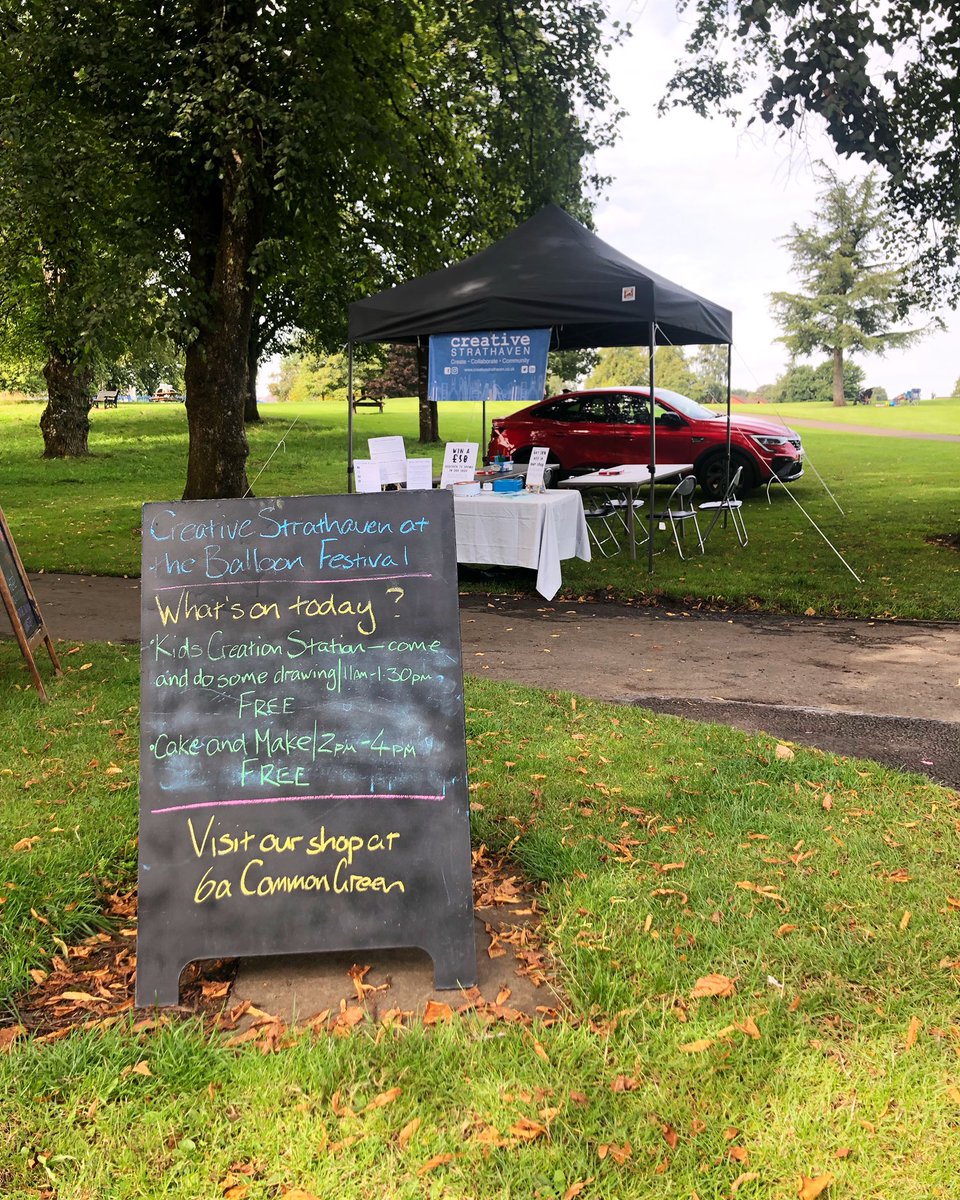 CreativeStrath1's tweet image. We’re back at the @StrathavenHABF today! Come and do some drawing and colouring in at the Creation Station or join us for a Cake and Make this afternoon 🙌 you’ll find us on the bank opposite the wee train 🚂