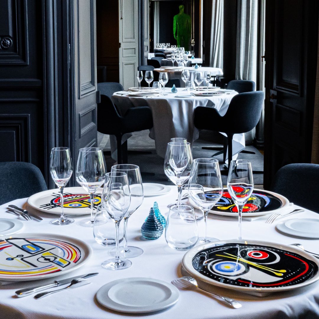 guysavoy's tweet photo. Nous vous attendons pour la réouverture le mercredi 31 août au dîner.

We look forward to seeing you at the reopening on Wednesday, August 31 at dinner.

#guysavoy #guysavoyparis #reouverture #ete #été #summer #vacances #restaurant #restaurants #artdevivre #artdevivrealafrancaise https://t.co/Pdw3KYDbV6