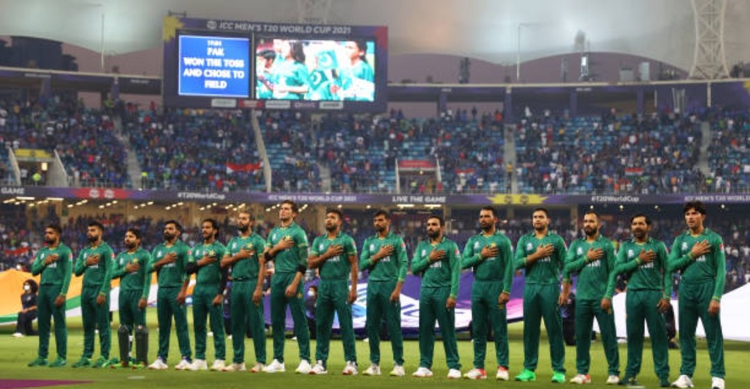 Husnain360's tweet photo. Just few hours left
Pak vs ind 😍😍 https://t.co/Xjt6GxcwRT
