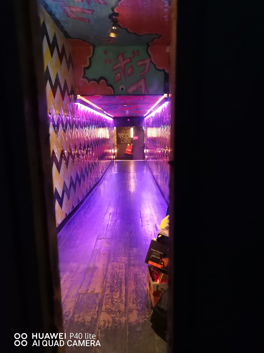 Mimiveemp's tweet photo. Welcome in the weirdest place 🌌😳 https://t.co/6JUXg17tRY