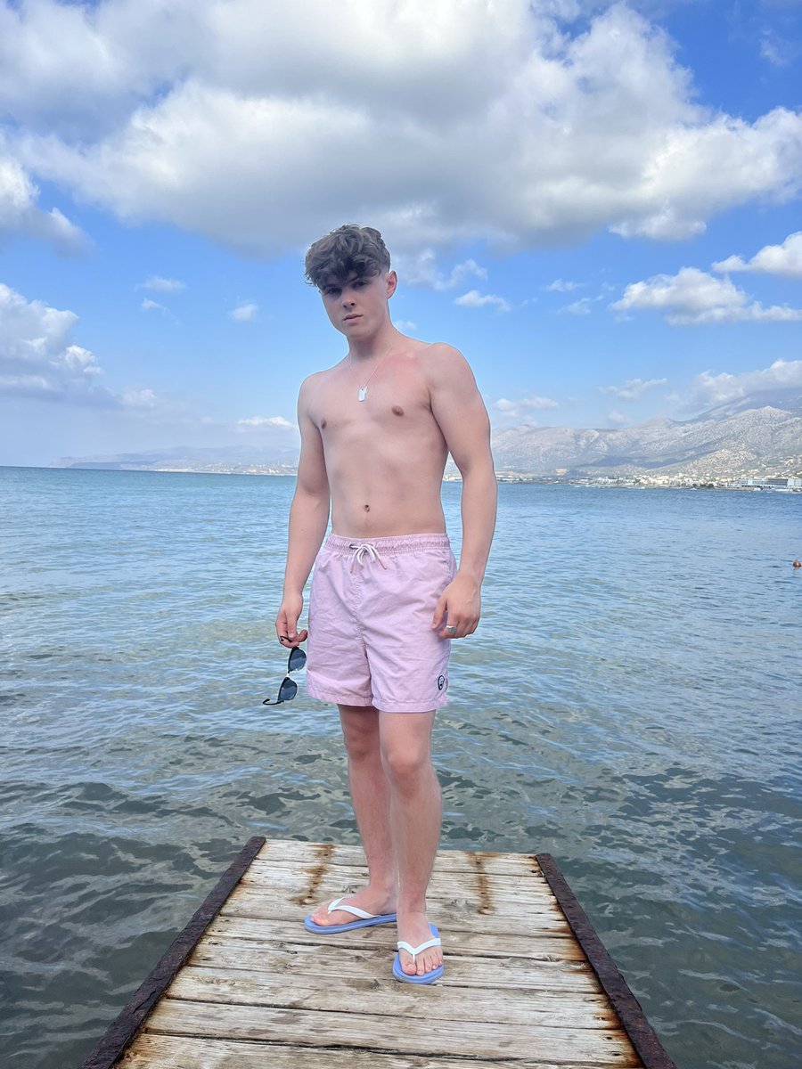 NibsOf's tweet photo. 👑

Only 5 places left to get 45% off your first sub on OF👀

https://t.co/Uc2bjH4Nrz https://t.co/yGLyDEDZuP