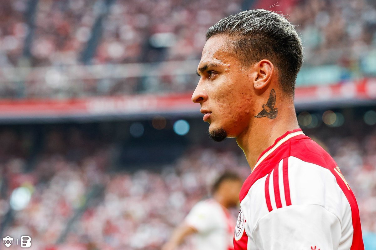 _BeFootball's tweet photo. 🔴 Antony a été vendu par l'Ajax Amsterdam à Manchester United !

(@Hamstelaar) https://t.co/KpKQJGy7iP