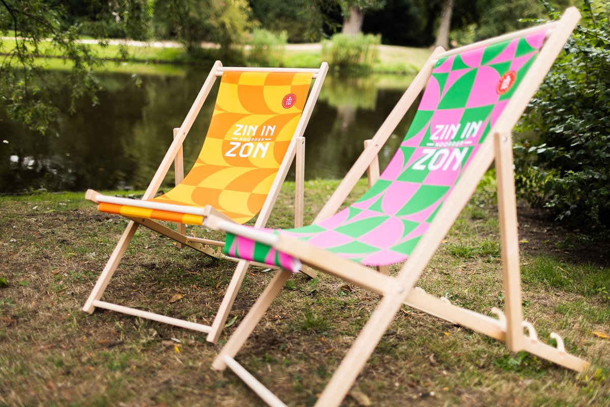 noorderzonnl's tweet photo. 🧦 Wil je met een fijn aandenken aan Noorderzon naar huis? Vandaag kun je nog terecht in De Winkel tot 21.00 uur. Voor bijvoorbeeld je eigen Noorderzon strandstoelen, shirts, kaartenspel, kleding voor de allerkleinste bezoekers en meer! https://t.co/4ISzulKReL