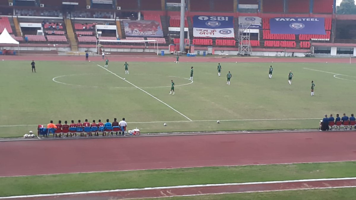 VoiceofIndianF1's tweet photo. #JamKeKhelo

The crowd is building up for the first preseason game for Jamshedpur FC in Furnance.

Jamshedpur FC is facing Tata Motors at the moment.

Picture Credit : Collected from Red Miners Whatsapp Group. https://t.co/ti7i7uVGHj