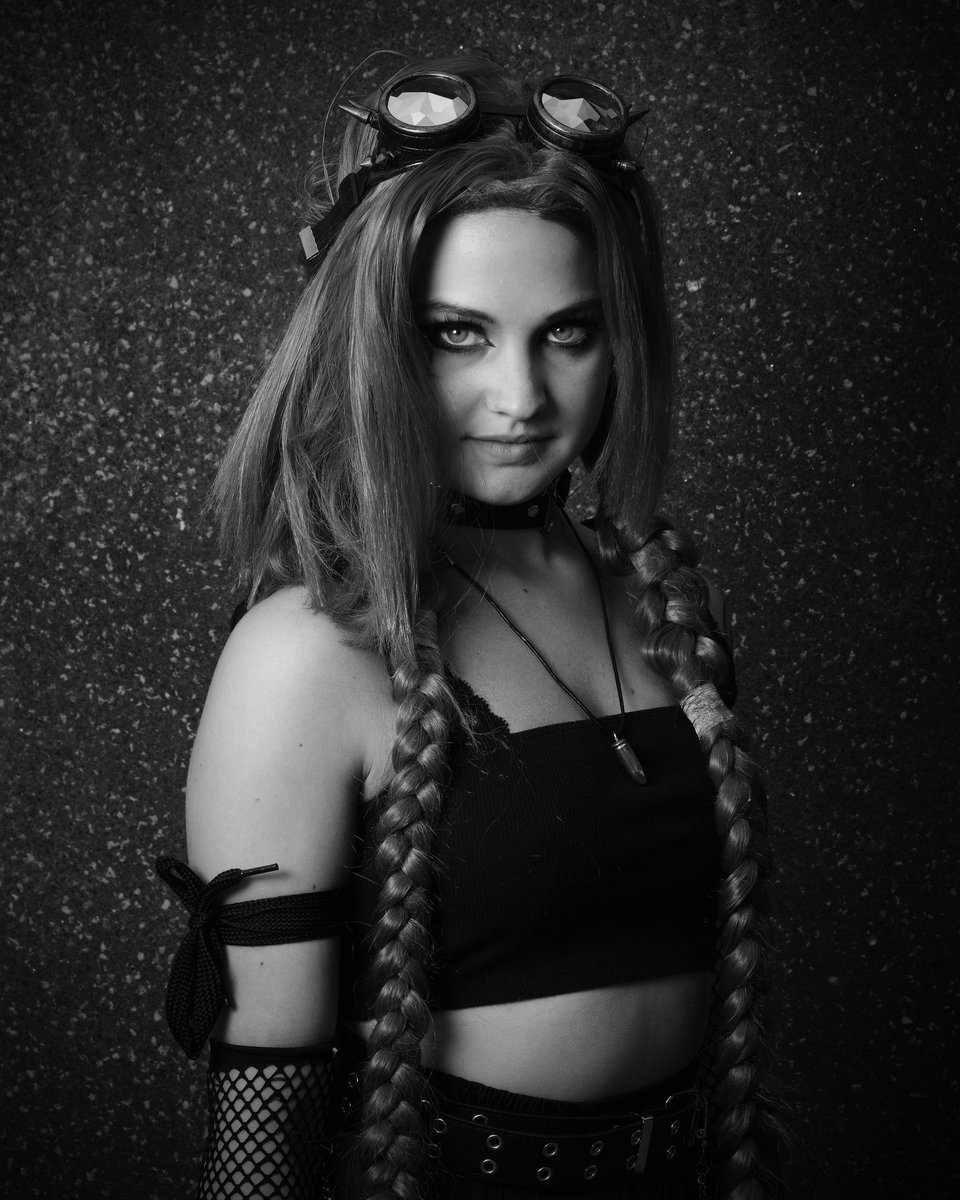 AdvancedPhotons's tweet photo. Jinx
London, England

#mcmcomiccon #comiccon #mcmcomicconlondon #mcmlondoncomiccon #londoncomiccon #cosplay #london #godox #advancedphotons #framesmagazine #portrait #photography #studio #strength #performanceart #costume #jinx #leagueoflegends #league #gaming #riotgames #MOBA https://t.co/zjbwebxhVF