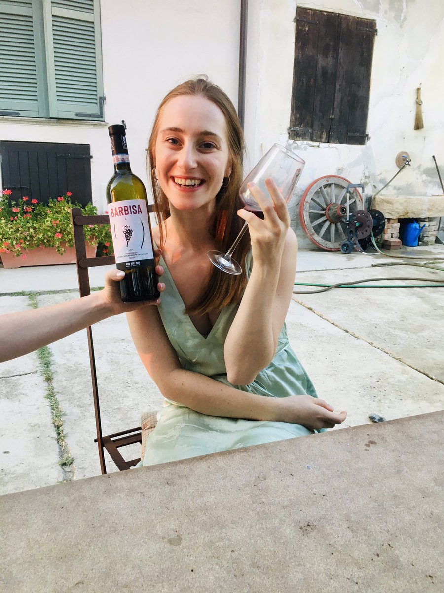 BesWinery's tweet photo. Tasting #frenchgirls #naturalmonferrato #bes #agricolabes #bereesognare #redwinelover #organic #monferrato #barbisa #freisa https://t.co/KWi5AcFZSl