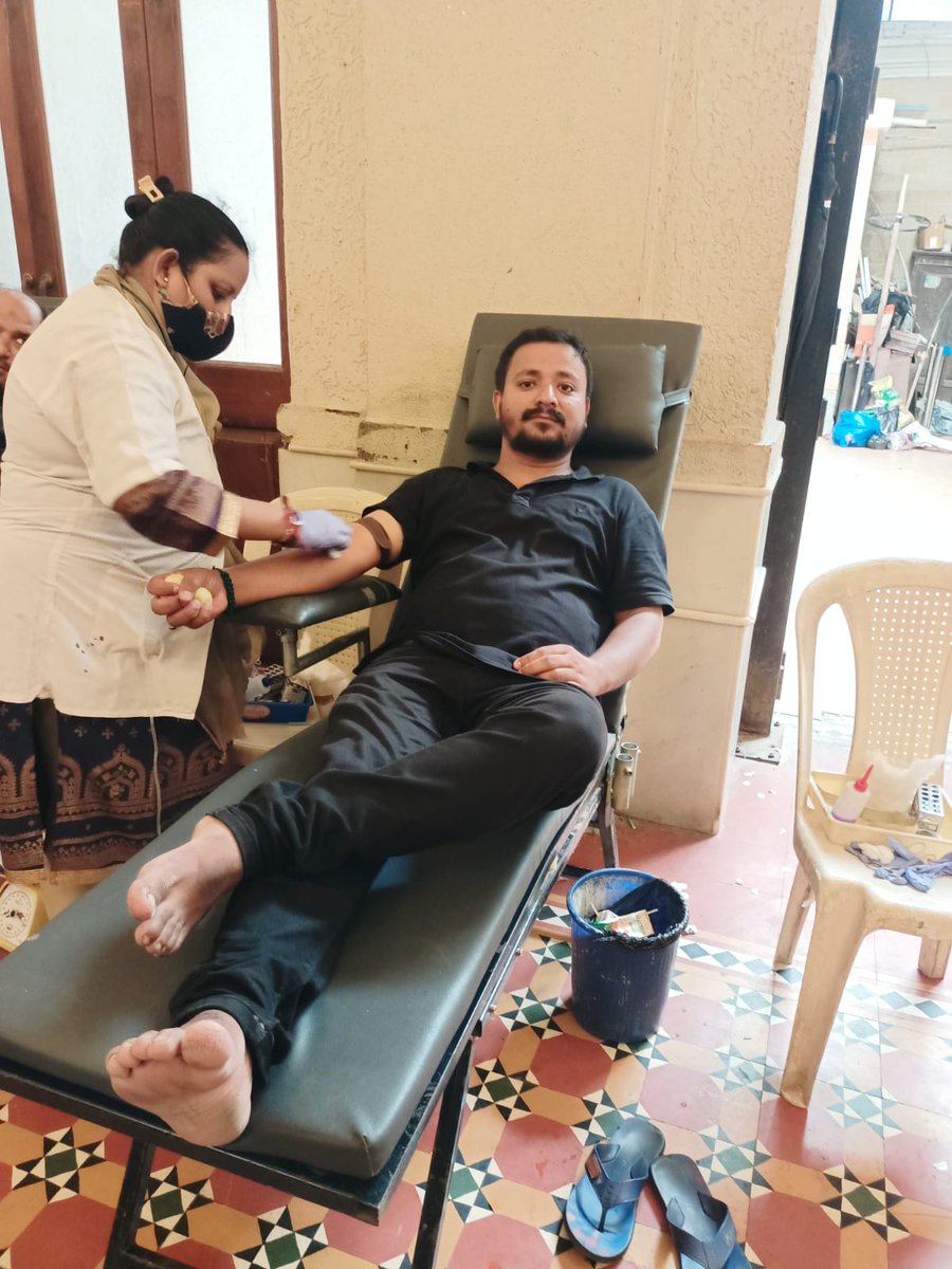 AbbasRizvi1998's tweet photo. "Whoever Saves A Single Life, It Is As If They Have Saved All Of Humanity" (Quran 5:32)

Blood Donation In The Name Of Imam Hussainع Who Gave His Blood In Karbala, To Save Humanity Until The End Of Time. @WhoIsHussain #GlobalBloodHeroes https://t.co/OfBtfpH7Wz