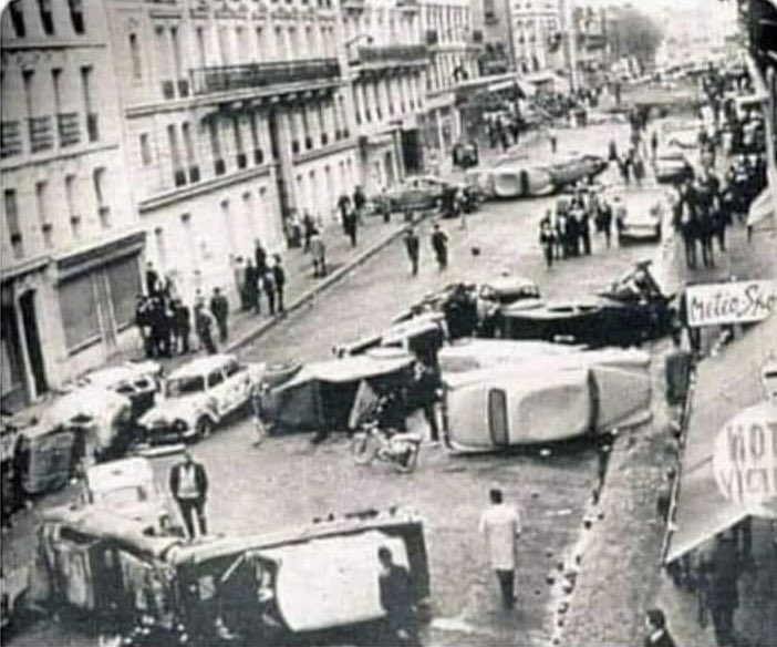 Jlumorales's tweet photo. Ningún logro social se ha ganado tocando el piano o el arpa. @SSocialDignaRD #noafp #noars #diagnosticosocial
Paris, mayo 1968, los franceses consiguen jubilarse a los 62 años. 👇 https://t.co/OStozTvDbb