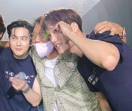 exofnp's tweet photo. چخبره
چرا امروز اینقدر با سومان لاو میترکونن؟🫠
#EXO #엑소 @weareoneEXO https://t.co/xagTmRKuqH