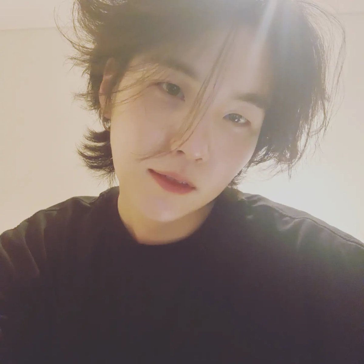 pm5_twt's tweet photo. 220828 윤기 인스타그램 #SUGA https://t.co/cmq8V7HVht