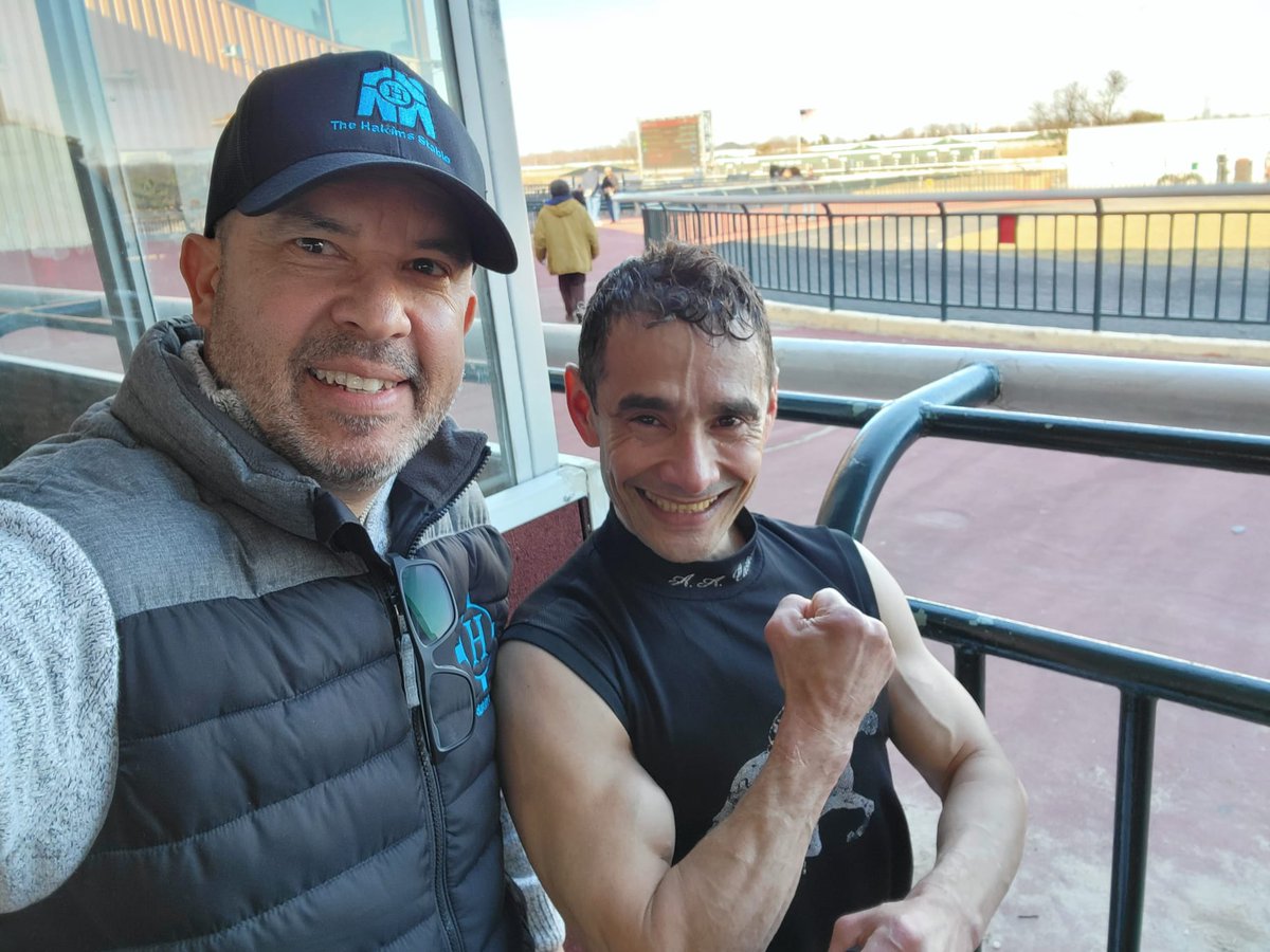 ajmedinam's tweet photo. #Hipismo | Venezolanos ganando en yunta y en hipódromos diferentes en #EEUU: Propietario Gabriel Hakim, entrenador @maritoven y Ángel Alciro Castillo. 🔥🏇🇻🇪👍#pennnational @MonmouthPark
👏👏 https://t.co/ywwiZAOn3m