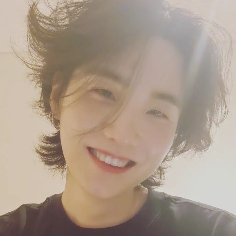 joonstudio's tweet photo. who else cried https://t.co/2EnEJhby4R