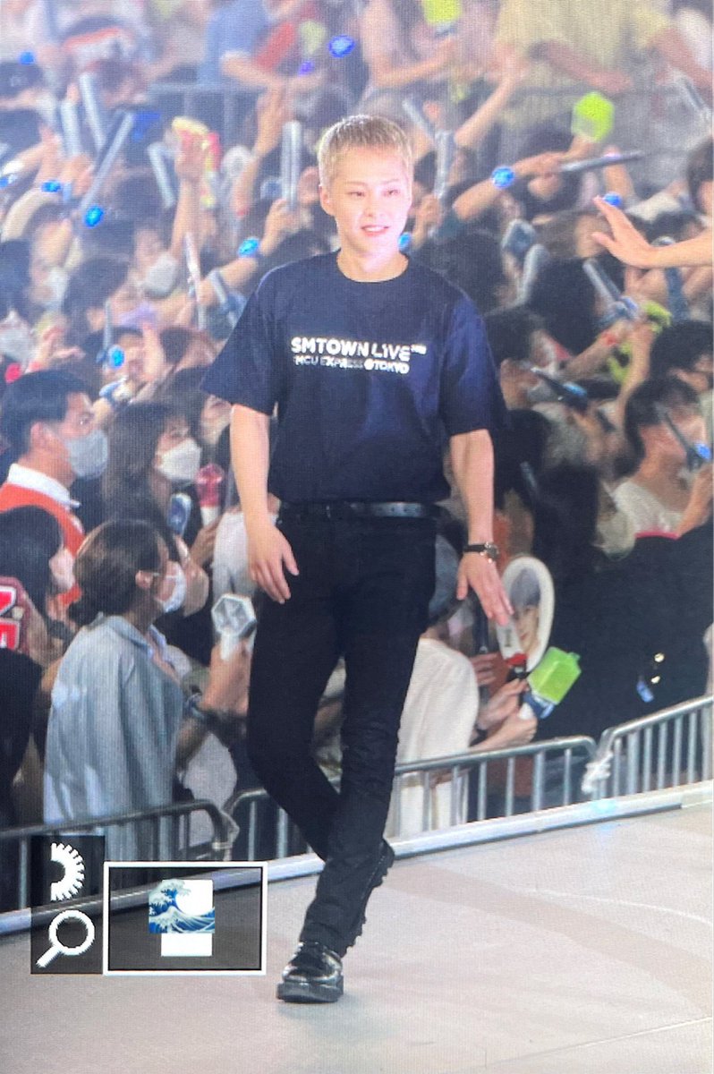 xiuminlooks's tweet photo. #Xiumin #시우민 #珉錫 #シウミン https://t.co/L8vNRU2Mhr