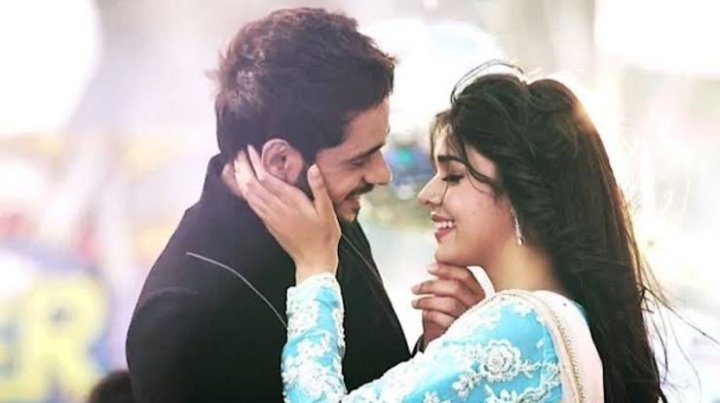 AKForever90's tweet photo. We really can't stop looking at this beauty 🥺🤧❤️

@ZeeMusicCompany please cast this beautiful pair in a music video 🤧❤️

#WeWantAdishaInAMV https://t.co/5yWOiIsP52