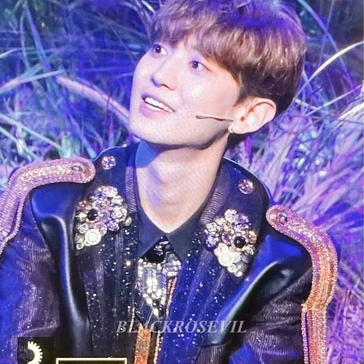 Candy05_6's tweet photo. Lamanshadi~~.Thank for everything and pls don't cry tonight! 

#ThankYouLamanShadi
#라만의_151번째무대_수고했어찬열아 
#happyvirus #Chanyeol 
#chanyeol #park #parkchanyeol #exo #pcy #loey #realpcy #loeypark #Yeollie https://t.co/mbhITn8jdW