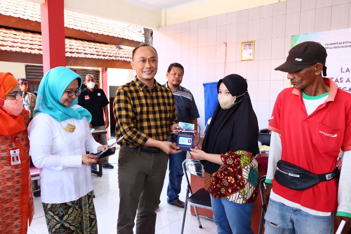 Tuntaskan Target Adminduk Dirjen Dukcapil Ke Kota Pasuruan Jemput Bola di Hari Libur - tandaseru.id/2022/08/28/tun…