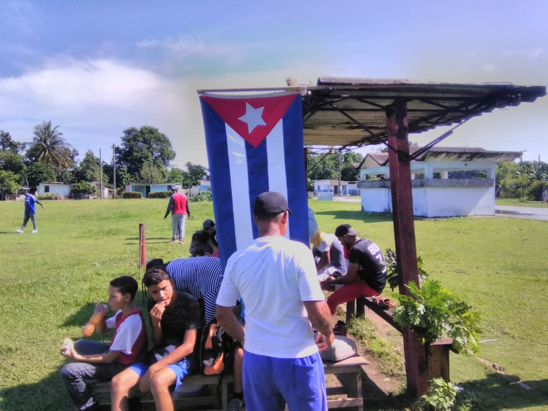 RafaelAnap's tweet photo. Continúa la copa de béisbol 61 aniversario de la ANAP como parte del #Verano2022 , en las comunidades campesinas.  #CubaEsAmor  #CubaPorLaVida  #AnapCuba https://t.co/wGBs68Ys09