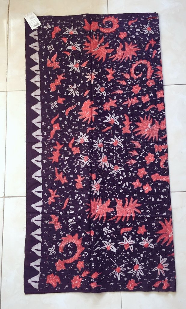 rade_efp's tweet photo. Ada juga #kainbatik koleksi teman yg dititipjual karena ada kebutuhan mendesak. Semua #batiktulis dalam kondisi bagus, sebagian besar masih ada tag harga. Semua di bawah 500k.
Sila WA https://t.co/KTKBg8tSqV bila berminat.
Bantu share yah, siapa tau ada mutuals berminat 🙏 https://t.co/6d8Li0zYZJ