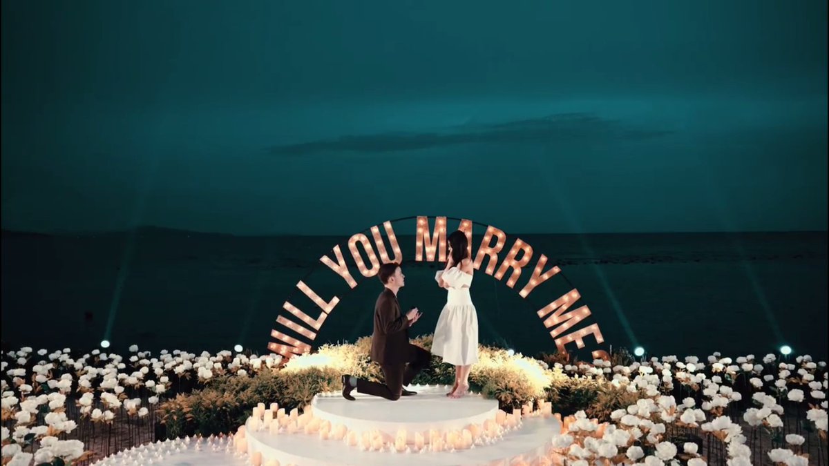 PhilippineStar's tweet photo. 'IT STILL FEELS SURREAL' 💍✨

Actress-host Maine Mendoza reminisced the magical proposal of her fiancé Arjo Atayde on Sunday, a month after their engagement on July 28, 2022. (Instagram/Maine Mendoza) https://t.co/fC2l2PwhJE