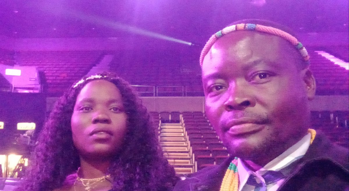 TausebataR's tweet photo. #thesamas #SAMA28 #BuyLocalToCreateJobs https://t.co/7TLPWLIEwy
