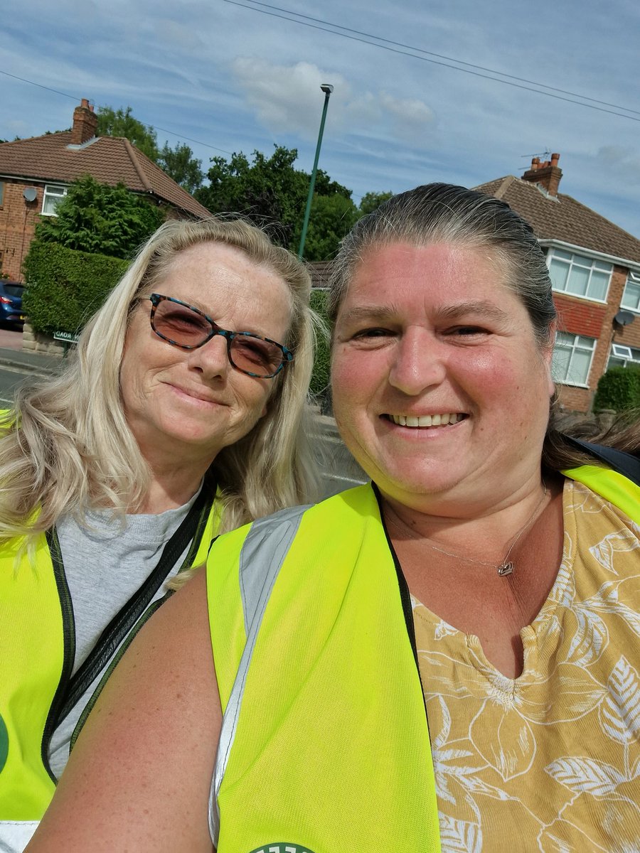 Two of the Shirley Streetwatch members are out on patrol if you see them say hello 👋