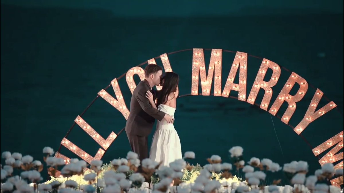 PhilippineStar's tweet photo. In an Instagram post, Mendoza shared a five-minute video showing how Atayde planned the romantic proposal, including a short interview of them together about the special event.  

"Been a month and it still feels surreal. Me and you, what a feeling," Mendoza wrote. https://t.co/SOHRb7dAlM