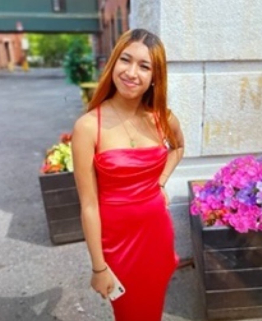 lawrencepolice's tweet photo. LPD is seeking any information as to the whereabouts of the individual in the photo below who had been reported missing. She is 5'05 105 lbs brown hair last seen in the Lowell Street area, wearing  black adidas sweatshirt. Camouflage pants and pink crocs. Contact LPD 978-794-5900 https://t.co/4pvD8CoQN3