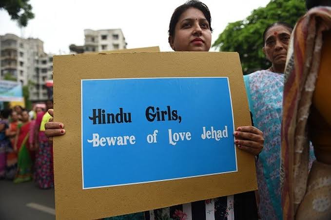Hindutva_Swag's tweet photo. Dear Hindu Girls, Beware of #LoveJihad 🙏

#Justiceforankita
#JusticeForAnkitaSingh #HindusUnderAttack https://t.co/DZYTDNNfu4