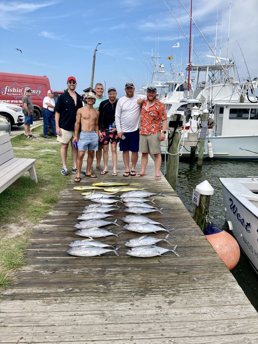 WestWindCharter's tweet photo. Blackfin Tuna &amp; Dolphin. #westwindcharters #outerbanksfishing #outerbanksdeepseafishing #obxfishing #captainolanwest #tunafishing #dolphinfishing #obxsunrise #sunrise #obx https://t.co/tdrP6kqkD8