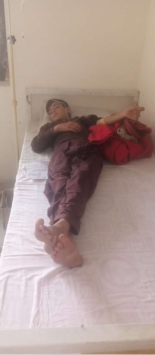 ehsan4QAU's tweet photo. سکارکوئی یوتھ ڈیویلپمنٹ آرگنائزیشن کے تحت گورنمنٹ ڈسپنسری سکارکوئی میں سیلاب سے متاثرین کا عارضی کیمپ لگایا گیا ہے۔
متاثرین کو کھانے پینے کے ساتھ میڈیکل ایڈ بھی مہیا کی جارہی ہے۔
مخیر حضرات سے تعاون کی اپیل ہے۔
#SYDO https://t.co/5saRYagHx2