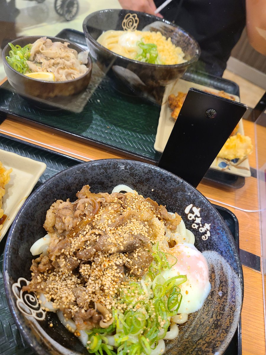 ninzin25252's tweet photo. 今日はワンピース見てきた´`*
ほんとに最高‼️チャンスがあるならもう一度みたい(*´ 艸｀)

お昼も美味しかった😋 https://t.co/Mua0Tv5hhr